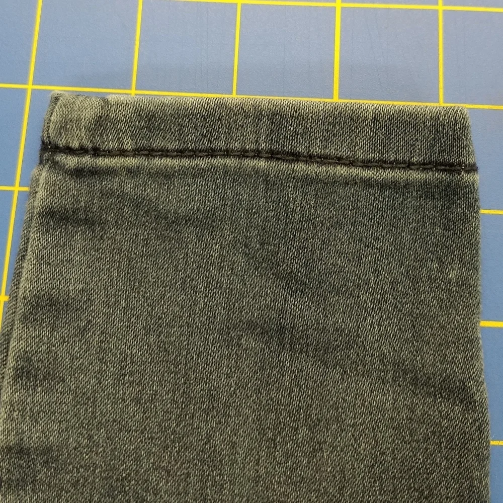 Justice Jegging Jeans Size 5 Torn Legs